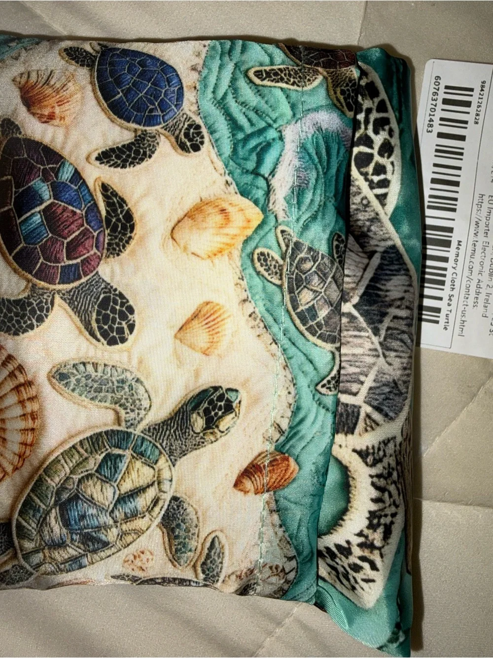 Memory fabric Sea Turtle Large capacity portable foldable Bag in Teal and Cream